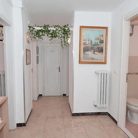 Fortezza Apartment *